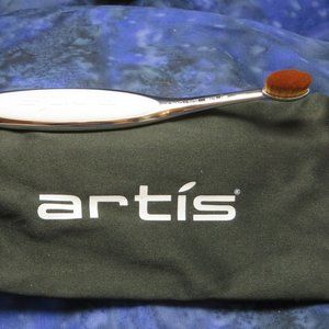Artis Elite Oval 3 Makeup Brush
